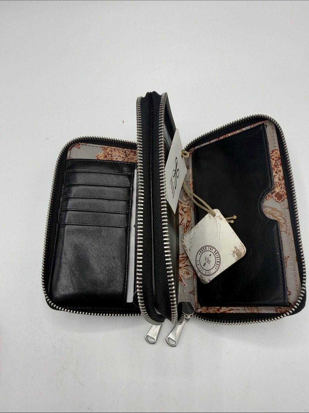 Hobo Black Leather Zip-Around Card Wallet - Picture 4 of 7